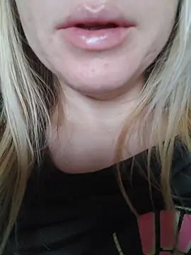 Linda 999 online show from 01-06-25, 09:41