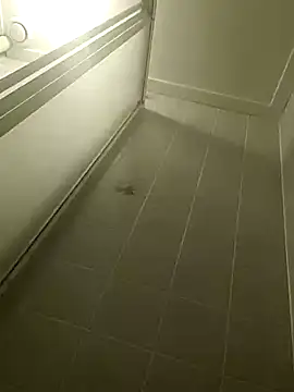 Linda 999 online show from 04-19-26, 08:44