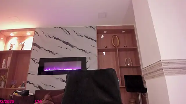 Snapshot of Isabel_Escorcia chatting on 02-13-25, 08:17 Isabel Escorcia online show from 02-13-25, 08:17