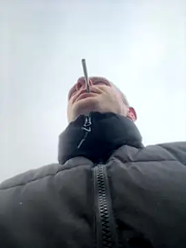 red red00 online show from 12-22-25, 12:35