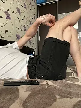 red red00 online show from 03-04-26, 09:37