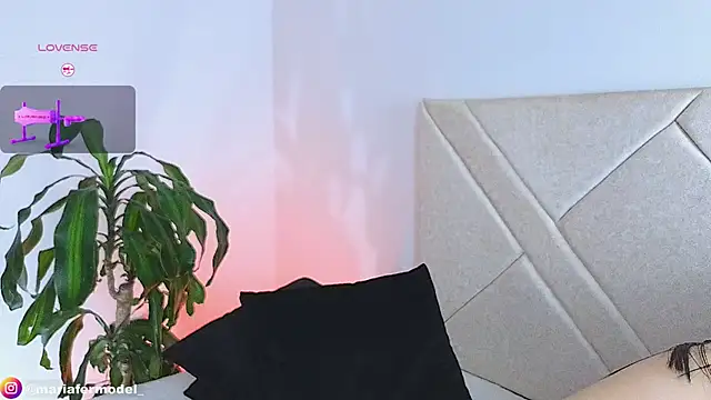 Mariafer05 online show from 01-06-25, 07:13