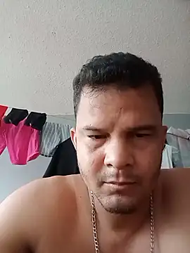 Snapshot of Lucho0886 chatting on 07-20-26, 10:50 Lucho0886 online show from 07-20-26, 10:50