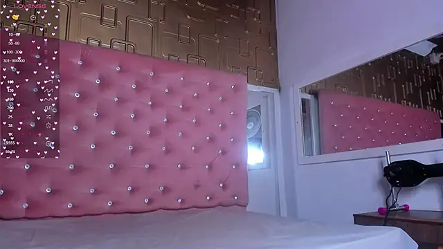 Molly gomez  online show from 02-09-25, 10:21