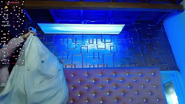 Molly gomez  online show from 02-16-25, 07:49