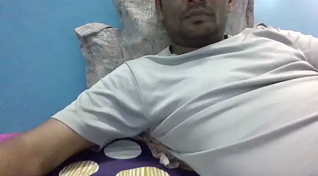 NiceBoy9099 online show from 03-09-25, 09:24