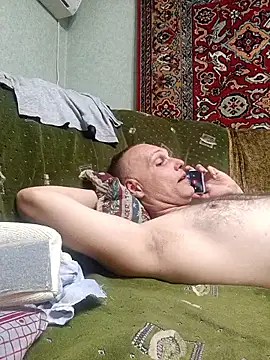 Pineapple04 online show from 09-18-25, 03:03