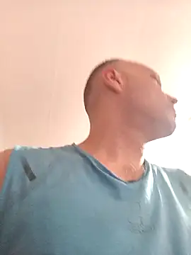 Pineapple04 online show from 09-27-25, 07:52