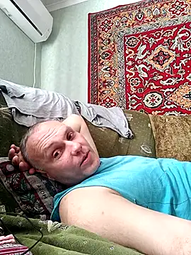 Pineapple04 online show from 09-28-25, 08:09