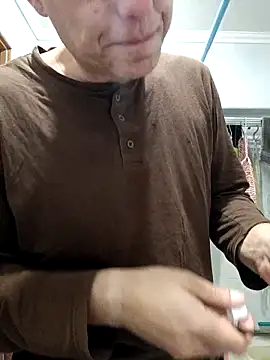 Pineapple04 online show from 10-10-25, 06:23