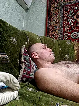 Pineapple04 online show from 12-16-25, 03:39