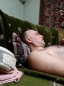 Pineapple04 online show from 03-26-26, 08:25