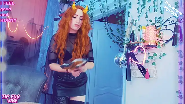 Snapshot of Toxic_Ellies chatting on 12-29-24, 03:46 Toxic Ellies online show from 12-29-24, 03:46