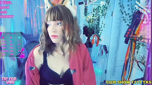 Snapshot of Toxic_Ellies chatting on 01-03-25, 01:36 Toxic Ellies online show from 01-03-25, 01:36