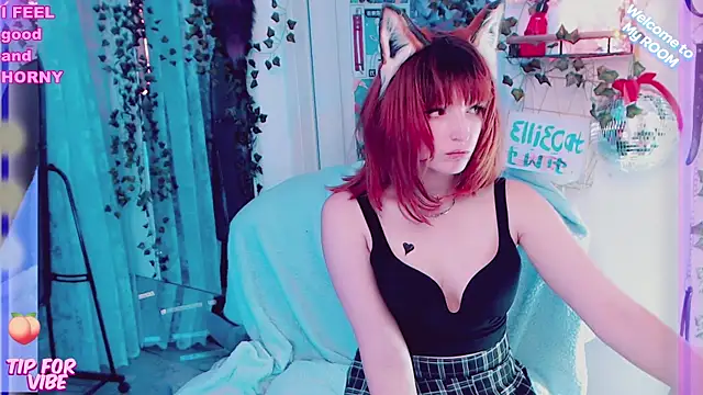 Snapshot of Toxic_Ellies chatting on 01-25-25, 09:36 Toxic Ellies online show from 01-25-25, 09:36