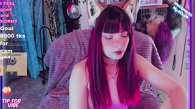 Snapshot of Toxic_Ellies chatting on 02-08-25, 02:16 Toxic Ellies online show from 02-08-25, 02:16