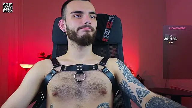 Snapshot of xteddy_bear chatting on 01-11-25, 11:13 xteddy bear online show from 01-11-25, 11:13