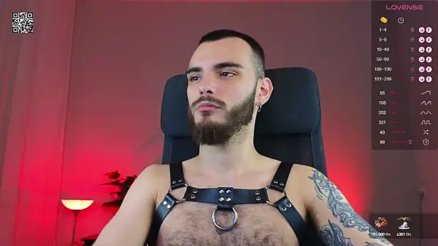 Snapshot of xteddy_bear chatting on 01-12-25, 06:38 xteddy bear online show from 01-12-25, 06:38