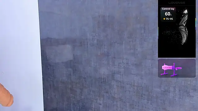 Snapshot of Issys_milf chatting on 09-21-25, 04:03 Issys milf online show from 09-21-25, 04:03