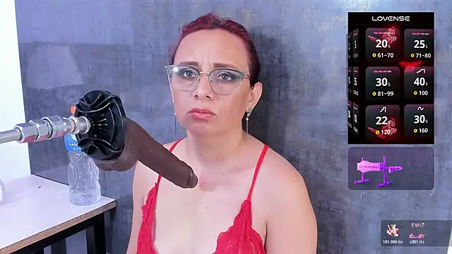 Issys milf online show from 03-11-26, 12:00