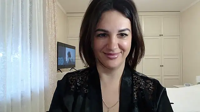 Dina0908 online show from 12-18-24, 10:19