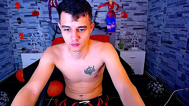 ADAM HOT online show from 10-15-25, 08:53