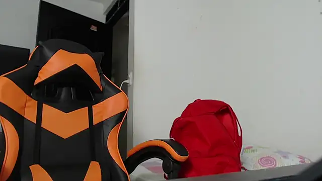 ADAM HOT online show from 12-18-25, 12:27