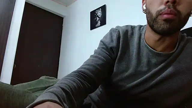 Hendry  online show from 01-29-25, 01:58