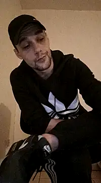 Snapshot of kx93 chatting on 02-02-25, 12:19 kx93 online show from 02-02-25, 12:19