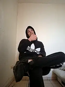 Snapshot of kx93 chatting on 02-03-25, 09:52 kx93 online show from 02-03-25, 09:52