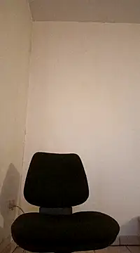 Snapshot of kx93 chatting on 02-08-25, 07:48 kx93 online show from 02-08-25, 07:48