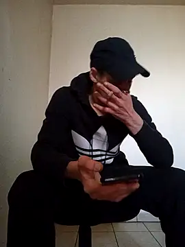 Snapshot of kx93 chatting on 03-03-25, 03:20 kx93 online show from 03-03-25, 03:20