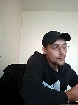 Snapshot of kx93 chatting on 03-09-25, 11:36 kx93 online show from 03-09-25, 11:36