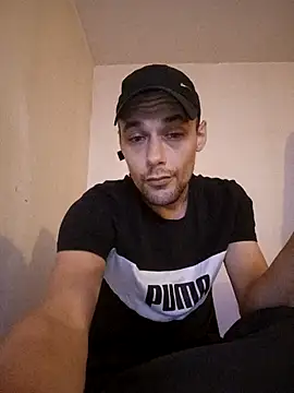 Snapshot of kx93 chatting on 09-17-25, 07:04 kx93 online show from 09-17-25, 07:04