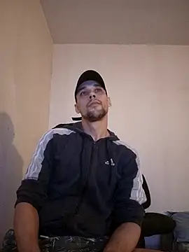 Snapshot of kx93 chatting on 09-20-25, 03:40 kx93 online show from 09-20-25, 03:40