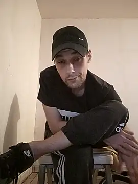 Snapshot of kx93 chatting on 10-10-25, 07:24 kx93 online show from 10-10-25, 07:24