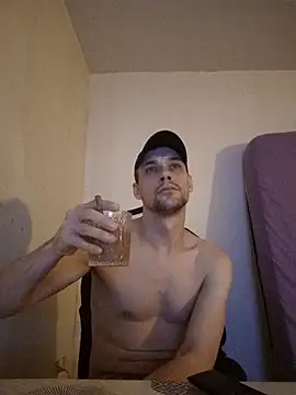 Snapshot of kx93 chatting on 11-10-25, 05:17 kx93 online show from 11-10-25, 05:17