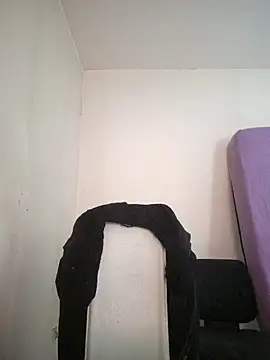 Snapshot of kx93 chatting on 11-13-25, 01:10 kx93 online show from 11-13-25, 01:10