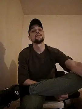 Snapshot of kx93 chatting on 11-24-25, 06:24 kx93 online show from 11-24-25, 06:24