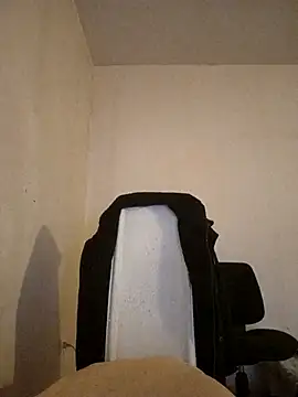 Snapshot of kx93 chatting on 12-02-25, 04:13 kx93 online show from 12-02-25, 04:13