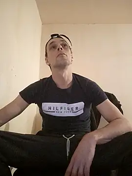 Snapshot of kx93 chatting on 12-05-25, 08:49 kx93 online show from 12-05-25, 08:49