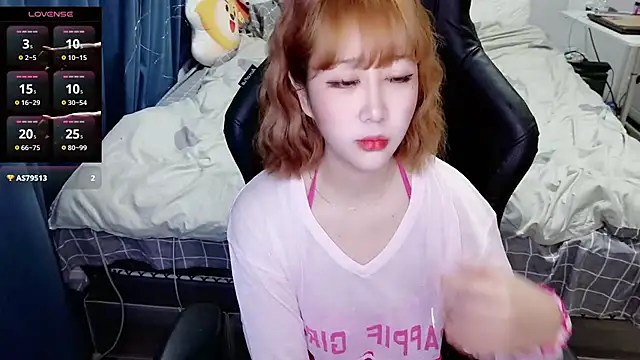 Angelababy001 online show from 02-15-25, 04:12