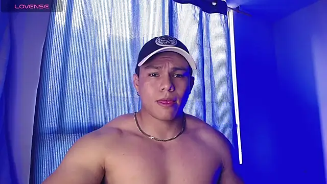 Snapshot of RoyConstance chatting on 01-05-25, 08:10 RoyConstance online show from 01-05-25, 08:10