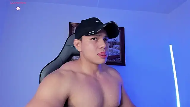 RoyConstance online show from 02-04-26, 03:23