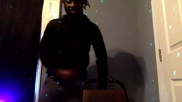 Snapshot of shomeagudtyme chatting on 11-28-25, 07:38 shomeagudtyme online show from 11-28-25, 07:38