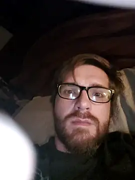 Snapshot of Brobun4fun chatting on 10-25-25, 03:25 Brobun4fun online show from 10-25-25, 03:25