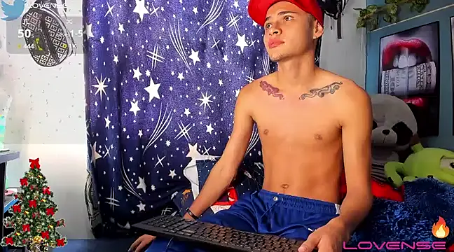 soyander03  online show from 12-13-24, 02:27