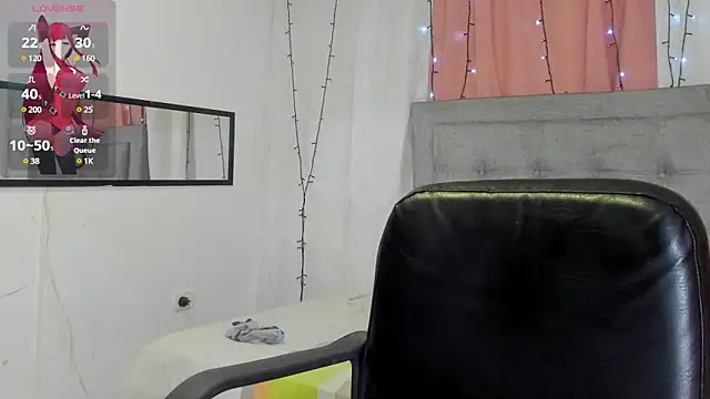 valentina 0  online show from 01-12-25, 03:28