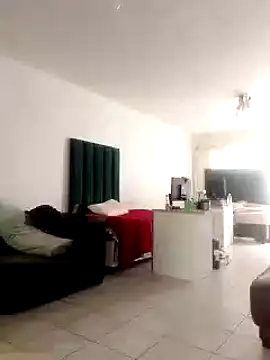 Hot-Assy online show from 01-06-25, 12:46