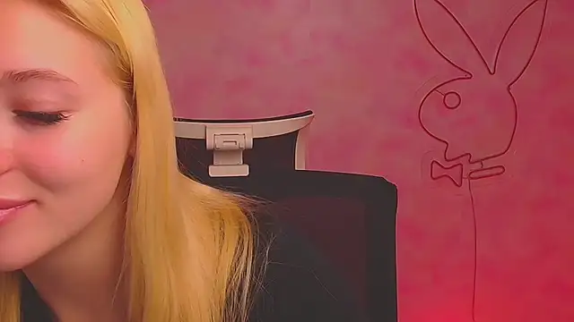 Snapshot of Milka_kiss_ chatting on 12-07-24, 10:34 Milka kiss online show from 12-07-24, 10:34